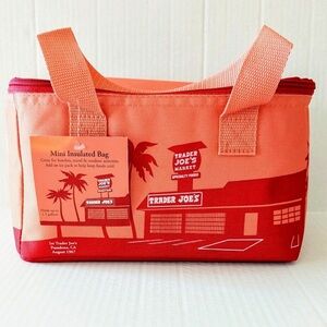 Trader Joe’s peach lunch tote NWT